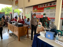 Satgas Covid - 19 Tulungagung Mulai Suntikann Vaksin Pfizer ke Masyarakat