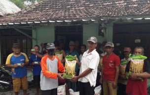Pemkab Bojonegoro Salurkan Bantuan Pupuk Subsidi dan Benih Padi
