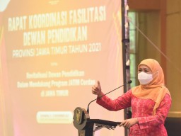 Khofifah Minta Dewan Pendidikan Bantu Penguatan Literasi di Jatim