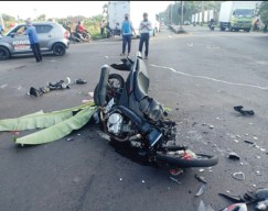 Terobos Lampu Merah, Pemotor di Pasuruan Tewas Usai Tabrak Pajero
