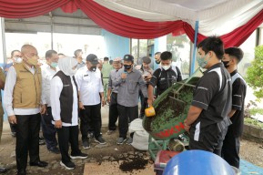 Gubernur Khofifah Dorong SMK BLUD Jadi Laboratorium Inovasi dan Terobosan DUDIKA