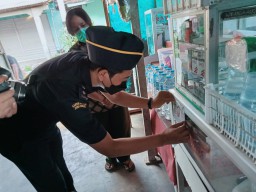 Susuri Pelosok Pulau Bawean, Bea Cukai Gresik Kampanyekan Gempur Rokok Ilegal