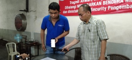 Satpam Perumahan Elit di Surabaya Larang Warga Saat Pasang Bendera Merah Putih