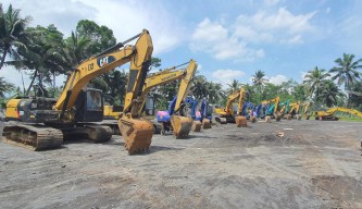 Evakuasi Korban Semeru, Polda Jatim Turunkan 14 Alat Berat
