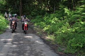 Naik Motor Trail, Kapolres Nganjuk, AKBP Boy Jeckson, Terobos Desa Terpencil
