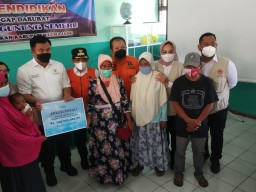 Kirim Bantuan ke Korban Erupsi Gunung Semeru, Bupati Gus Yani dan APKASI Bangun Solidaritas