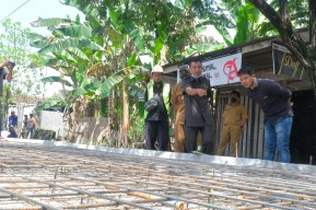Dukung Pembangunan, Wabup Bojonegoro Sidak Kualitas dan Mutu Pembangunan Rigid Beton