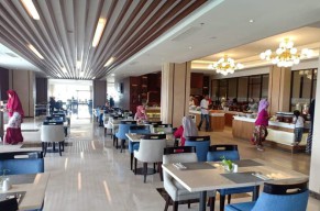 Simak Tata Cara Makan di Resto dengan Standar Prokes