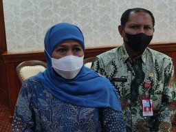 Khofifah Ajak Ibu-ibu Muslimat Doakan Timnas Indonesia