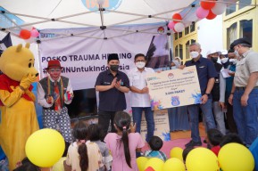 Tindaklanjuti Arahan Menteri, PG Bersama Satgas BUMN Jatim Kembali Salurkan Bantuan Korban Erupsi Semeru