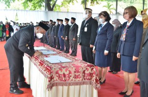 Bupati Gresik Lantik Ratusan Pejabat Eselon III dan IV