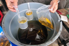 Kemendag Batalkan Larangan Penjualan Migor Curah