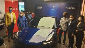 Showroom Mobil Listrik Tesla Kini Buka Cabang di Surabaya