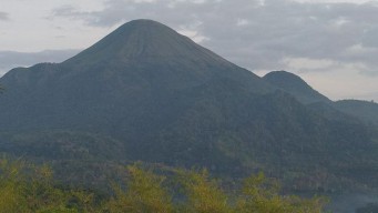 Diduga Kelelahan, Mahasiswa Ubaya Tewas Saat Diklat di Trawas