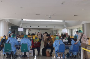Sampai Bandara Juanda Hari Sabtu, PMI Lamongan Meninggal Saat Dirawat