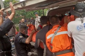 Nyebur Sungai Jagir Surabaya, Pelajar SMP Tewas Tenggelam