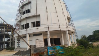Pekerjaan Belum Selesai, Kontraktor Pembangunan Islamic Center Gresik Diblacklist