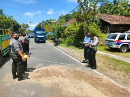 Pelajar SMP Tewas Usai Tabrak Truk TNI AU di Pacitan