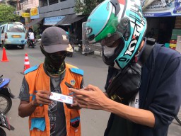Parkir Cashless Bikin Jukir Keteteran, Begini Kata DPRD Gresik