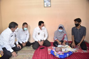 Pemkab Sidoarjo Fasilitasi Pengobatan Bayi Nayla Penderita Hidrosefalus dan Spina Bifida