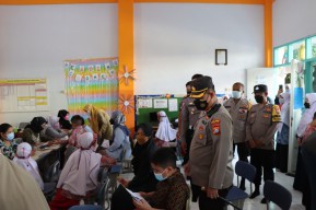 87 Persen Warga Gresik Telah Terima Vaksin
