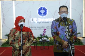 Khofifah Minta Jatah Beasiswa Pendidikan Vokasi Bagi Lulusan SMK ke Rektor IPB