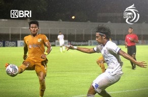 Libas Bhayangkara FC 1-0,  Arema FC Puncaki Klasmen Liga 1 BRI