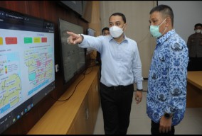 Pejabat Digaji dari Uang Rakyat, Wali Kota Eri: Harusnya Kita Malu Masih Ada Bayi Stunting dan Gizi Buruk