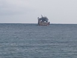 Tabrak Karang, Perahu Nelayan Asal Lamongan Karam di Perairan Bawean