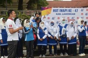 HUT ke-47 IWAPI, Gowes Bareng Bupati Keliling Lamongan