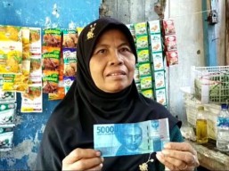 Hati-hati ! Pedagang Sayur dan Penjaga Warkop di Wonocolo Jadi Korban Peredaran Uang Palsu
