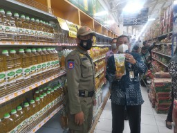 Minyak Goreng Murah Masih Langka, Diskoperindag Gresik Minta Pembeli Bawa KTP