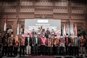 Gandeng Unesa, Pemkab Gresik Serius Garap Smart City