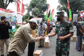 Alumni Akmil 92 Bagikan Ribuan Paket Sembako