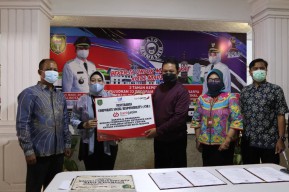 Bank Jatim Serahkan CSR Pembangunan Entrance Gate untuk Pemkot Madiun