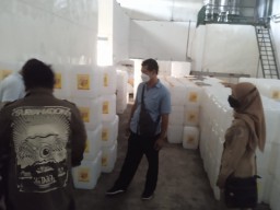 Polres Tulungagung Datangi Distributor Minyak Goreng