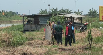 Diduga Bantu Terbitkan Sertifikat Tanah di Atas Sungai, Mantan Kades Tambak Oso Waru Terancam Dilaporkan Polisi