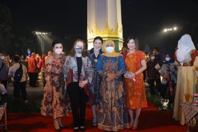 Parade Busana CJWGG Sukses Bikin Batik Jatim Naik Kelas