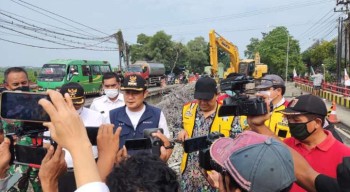 Bupati Yes Sebut Perbaikan Jembatan Balun Tuntas Sebelum Mudik Lebaran