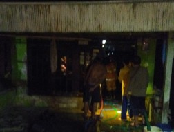 Rumah Warga Dungus Gresik Terbakar Saat Mati Lampu