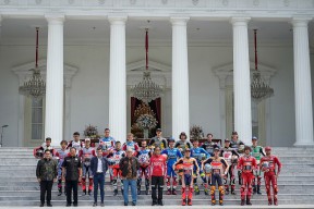 Pebalap Astra Honda, Veda Ega Bertemu Presiden Jokowi Hingga Ikuti Parade MotoGP Mandalika 2022