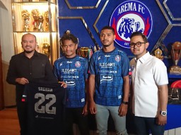 Manajemen Arema FC Kenalkan Tiga Pemain Baru