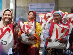 SIG Peduli, Ramadan Kali Ini Salurkan 33 Ribu Paket Sembako di Tiga Provinsi