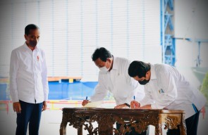Jokowi Saksikan Kerja sama Erick Thohir dan Prabowo