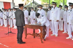 Begini Pesan Bupati Gresik Kepada Kepala Desa Terpilih yang Dilantik Hari Ini 