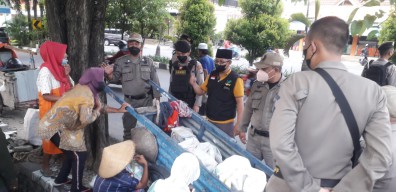 Dinsos Gresik Tertibkan Manusia Gerobak, Mayoritas Berasal dari Luar Gresik