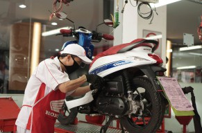 Setia Temani Konsumen, AHM & MPM Honda Jatim Hadirkan Layanan Spesial di Momen Lebaran