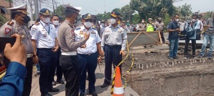 Kurangi Kerusakan Jalan, Kemenhub Bakal Aktifkan Jembatang Timbang di Tuban dan Lamongan