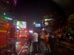 Tunjungan Plaza Terbakar, Jalur Embong Malang Ditutup