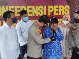 Polres Mojokerto Amankan Pedagang Yang Jual Telur Busuk